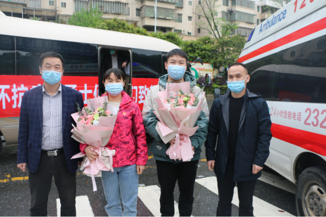 【尽锐出战 迎疫而上】鏖战14天， 易利EZWeb28官方网站支援怀化抗疫医疗队凯旋