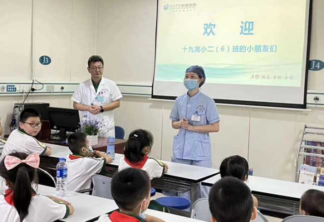 易利EZWeb28官方网站急诊科开展“溺水”急救培训